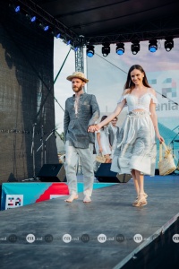 Din colecția vestimentară „La Seceriș” - Designer vestimentar Vasile Vozian