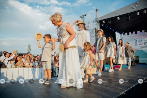 Colecția vestimentară „La Seceriș” - Designer vestimentar Vasile Vozian - Premiul III