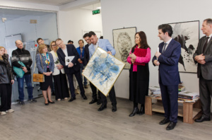 Vernisarea expozitiei Suzanei Fantanariu-AMBALAJ PENTRU SUFLET (13)
