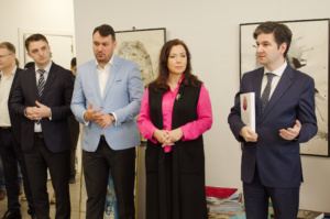 Vernisarea expozitiei Suzanei Fantanariu-AMBALAJ PENTRU SUFLET (9)