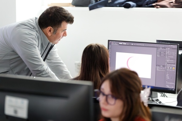 Copie a fișierului _H3A6147