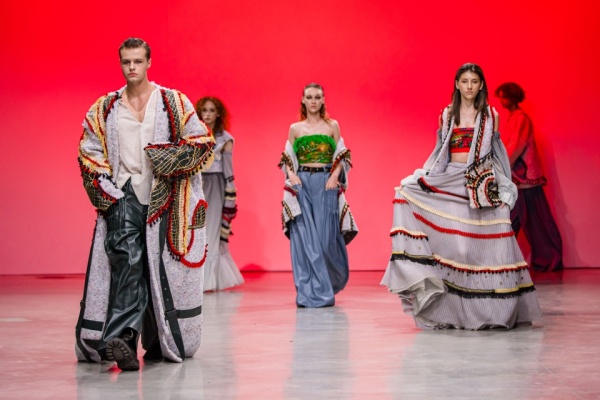 Excelenta-academica-recunoastere-institutionala-si-performanta-creativa-11