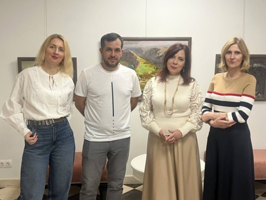 Expozitia-pictorului-Alavatchi-Alexandru-13