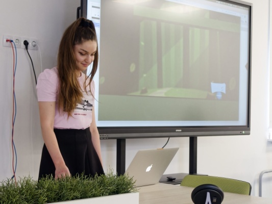 Primele-lucrari-ale-studentilor-de-la-Animatie-1 (1)