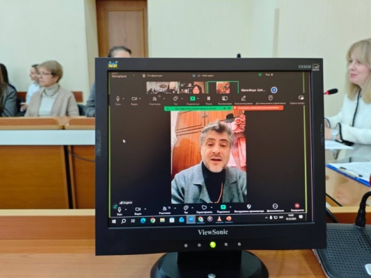 Studentii-programului-Moda–Design-Vestimentar-premiati-la-Concursul-International-„Constelatia-Castan-5