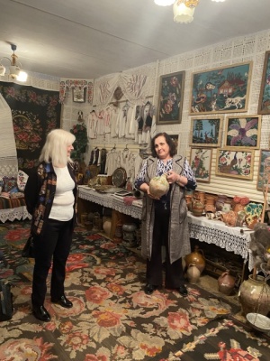 „Caravana-artelor-–-un-demers-cultural-care-a-valorificat-patrimoniul-national-in-cinci-localitati-rurale-10