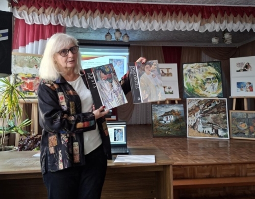 „Caravana-artelor-–-un-demers-cultural-care-a-valorificat-patrimoniul-national-in-cinci-localitati-rurale-40